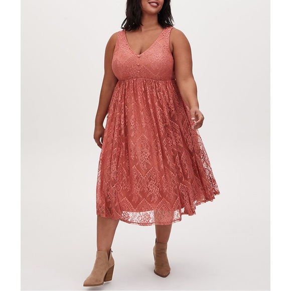 torrid Dresses & Skirts - TORRID Blush Lace V-Neck Button Front Midi Dress NWT Size 2